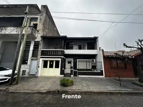 venta casa 7 ambientes con cochera y quincho