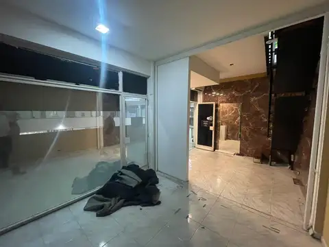 Local en Alquiler en Ramos Mejía Sur, $ 700.000