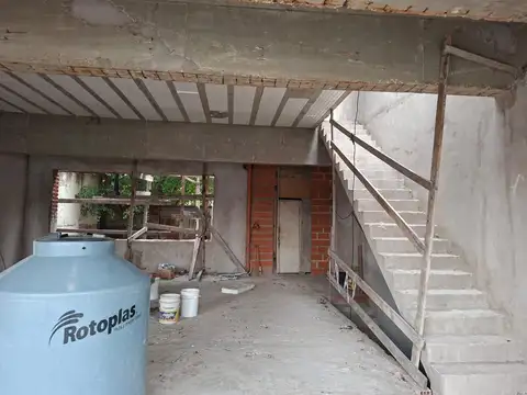 Oportunidad de Inversión: edificio en Construcción con Gran Potencial sobre Av. General Paz