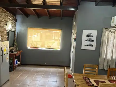 Casa 3 ambientes con 1 baño