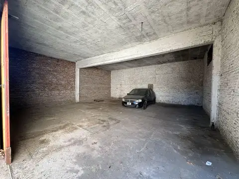 Galpon en Venta 30  mts Fondo
