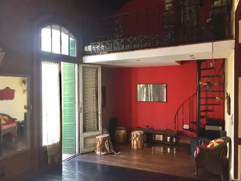 VENTA PH 7 AMB , BALCÓN Y TERRAZA, EN SAN TELMO!