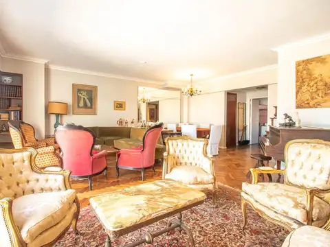 Reservado    Piso alto, luminoso, bajas expensas,