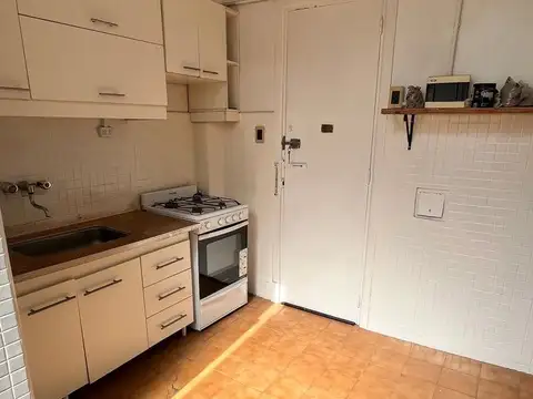 Alq.3 Amb.c/Balcón en Av.Corrientes:Luz y Amplitud