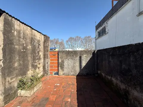 Depto Tipo Casa Monoambiente con 1 baño