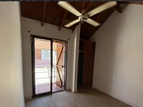Casa en Alquiler en Castelar, $ 500.000