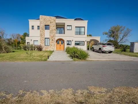 Casa en Venta en Greenville Polo & Resort, Countries y Barrios Cerrados en Berazategui