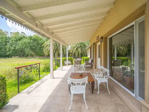 Casa en Venta en Chacras De La Cruz, USD 520.000