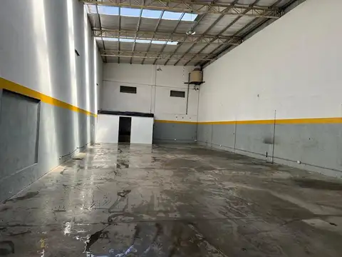 Excelente galpon 50 metros de Panamericana Ramal Pilar
