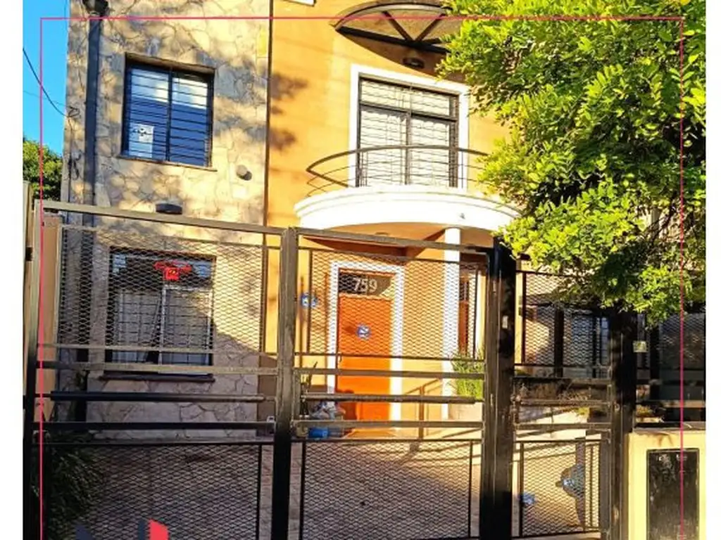 Udaondo 700 , Piso 1
