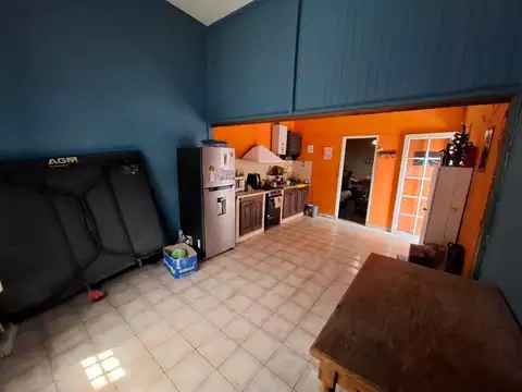 PH 2 AMB., PLANTA BAJA FRENTE, C/PATIO. EXCELENTE UBICACIÓN