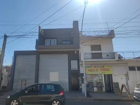 OPORTUNIDAD! DOS DEPARTAMENTOS BALCON TERRAZA Y DOS GALPONES en Venta –Lisandro de la torre 6700,  Del Viso