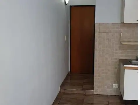Depto de 2 amb.c/patio (Villa Luzuriaga)