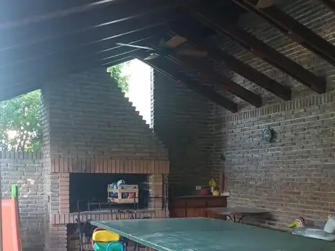 Casa 4 ambientes con 3 baños