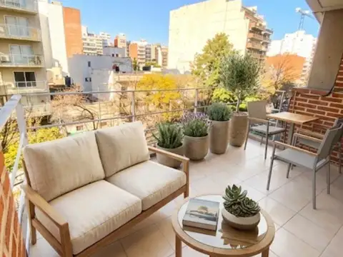 Av. Juan Bautista Alberdi 1400, Piso 4