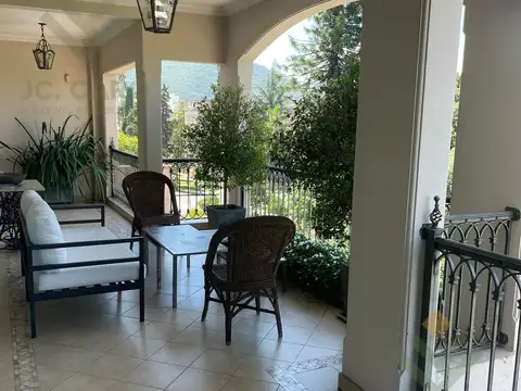Departamento en Venta de 8 ambientes