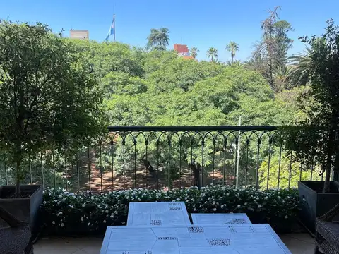 Departamento en Venta con 2 cocheras