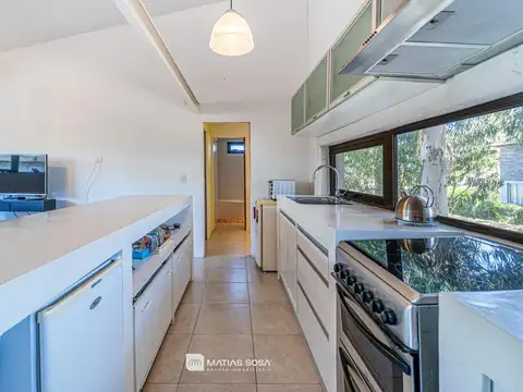 Casa 2 ambientes con 2 baños