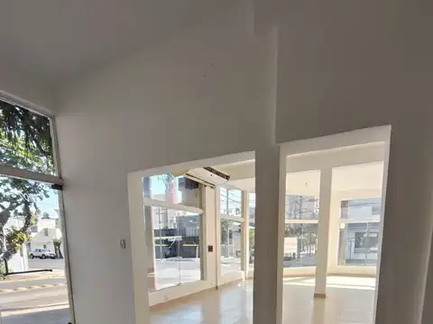 Local en Alquiler en Posadas, $ 1.800.000