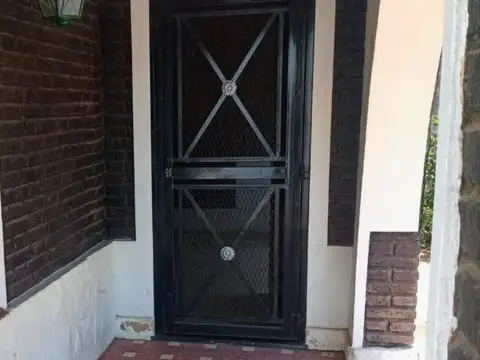 Casa en Venta en Quilmes, USD 120.000