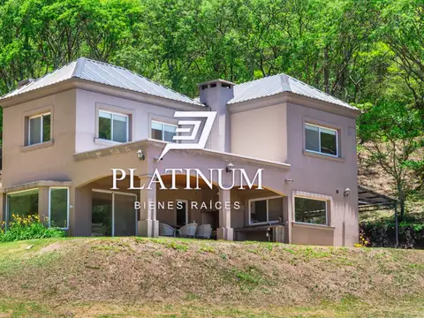 Casa en venta de 3 dormitorios c/ cochera en La Lucinda ll