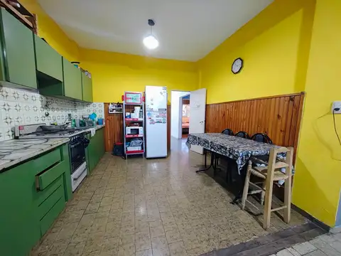 Casa 3 ambientes con 2 baños