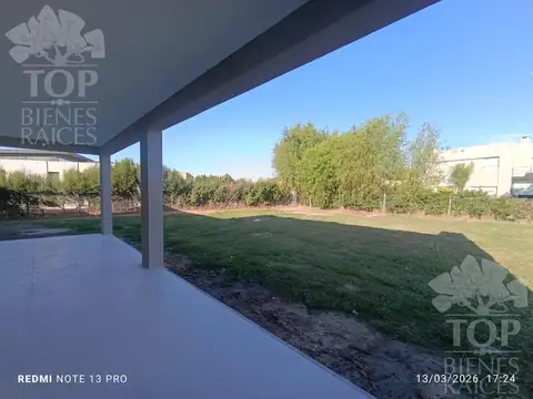 Casa 5 ambientes con 2 baños