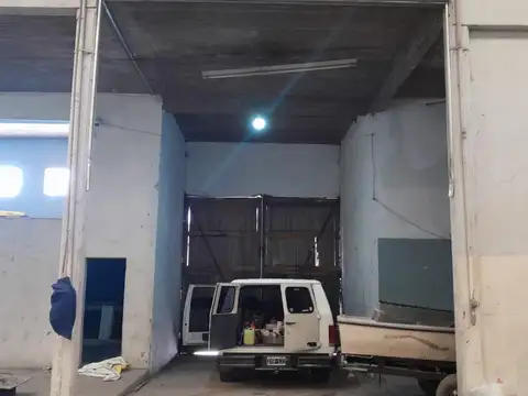 Galpon en Alquiler 30  mts Frente