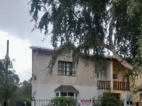 Casa planta baja con patio en Esquel