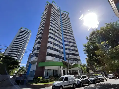 Maestro Angel D'elia 800, Piso 17