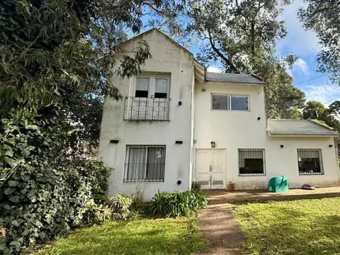 Venta Chalet 4 ambientes Zona Bosque de Peralta Ramos
