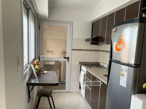 Dpto al frente impecable 2amb