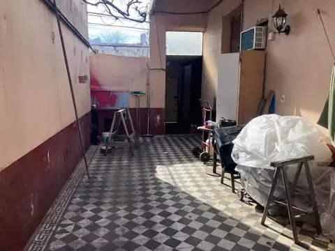Casa 3 ambientes con 1 baño