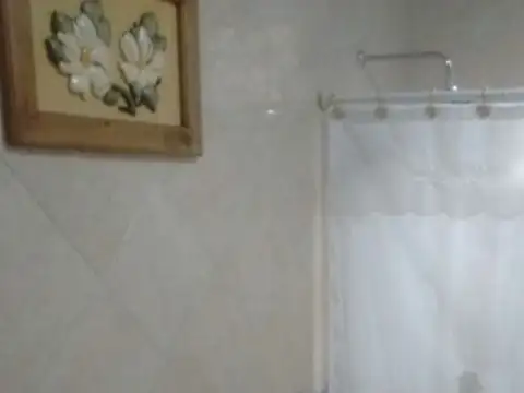 Casa en Venta en Rafael Calzada, USD 150.000