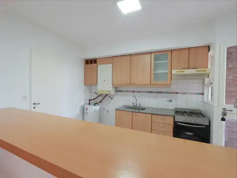 Departamento 4 ambientes con 2 baños