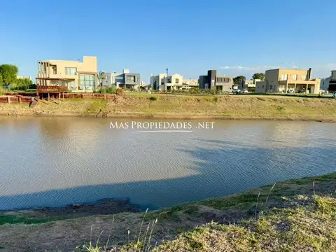 Terreno en Venta 39  mts Frente