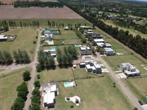 Terreno en Venta en Funes, USD 85.000