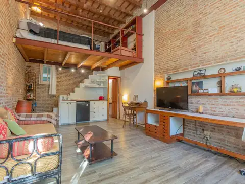 Casa 7 ambientes con 5 baños