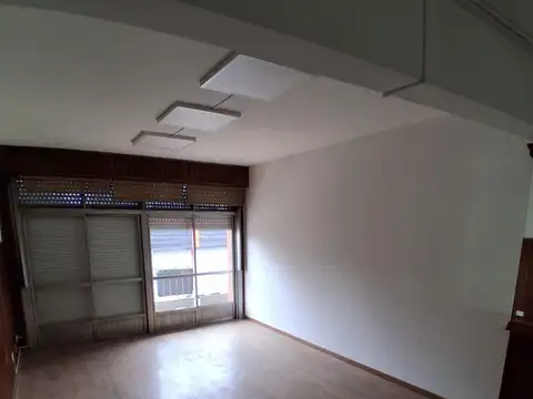 Hotel en Alquiler en Monte Grande, $ 2.300.000