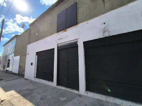 VENTA COMPLEJO DE 10 LOCALES + SALÓN VILLA EL LIBERTADOR