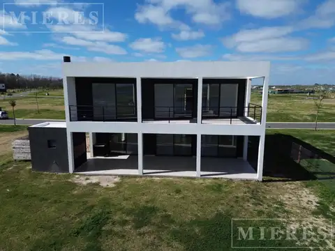 Casa en Venta al Noroeste