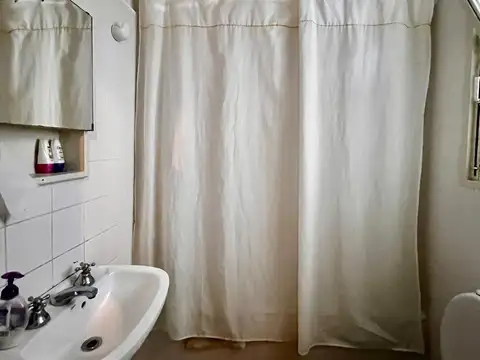 Casa en Venta en Vicente Lopez Vias / Maipu, USD 1.600.000