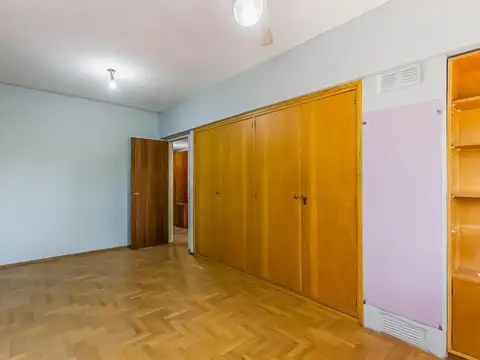 Casa 6 ambientes con 3 baños