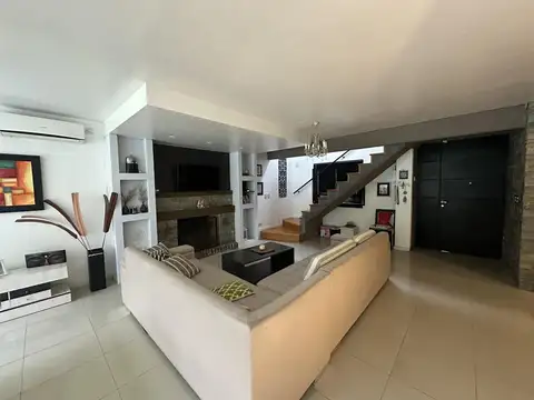 Casa en Alquiler 16 años