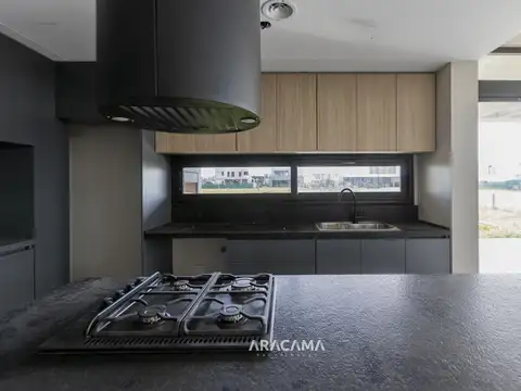 Casa en Venta en Canning Chico, USD 430.000