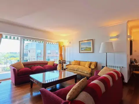 Departamento en Venta- Acassuso Vias a Santa Fe, 3 dormitorios, dependencia, quincho propio, cochera