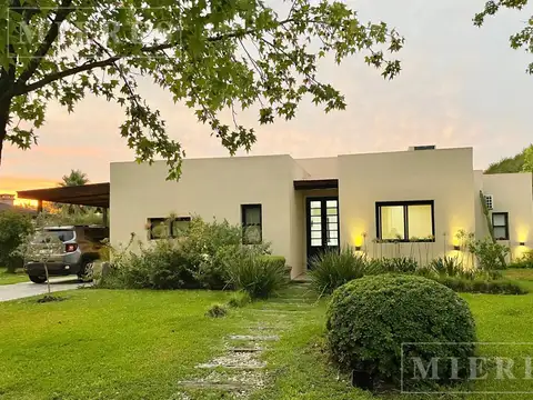 Casa en venta en Roble Joven