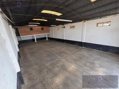 Local en Venta 56 años