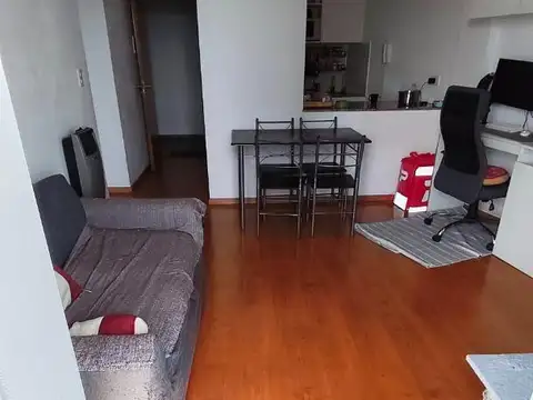 Paraguay 2200, Piso 10