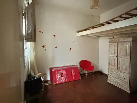 H Yrigoyen 600, Piso 1